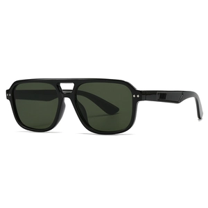 Lunettes de soleil rétro carrées à dessus plat en noir brillant avec verres verts
