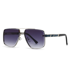 Lunettes de soleil vintage carrées avec barre en métal argenté et verres dégradés violets