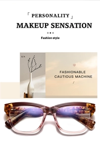 Vue détaillée de montures de lunettes dégradées écaille et rose avec marquage CE