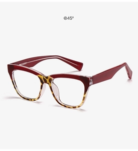 Vue détaillée à 45 degrés des lunettes anti-lumière bleue en rouge et écaille
