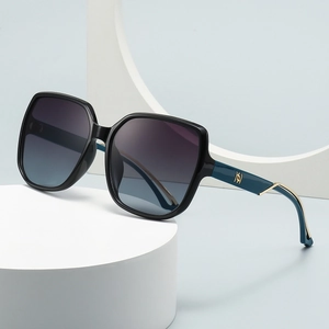 Fashion Square Sunglasses Oversized Luxury Street Style PC Lenses TR Metal Frame UV400 Protection For Women Men