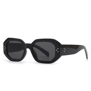 Octagonal Sunglasses Retro Thick PC Frame UV400 Protection Geometric Fashion Eyewear Women Men Rivet Detail