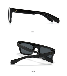 Vue latérale et arrière de lunettes de soleil carrées noires avec rivets dorés sur les branches