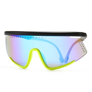 Polarized sports cycling sunglasses with oversized colorful lenses and ventilated black-yellow frame
