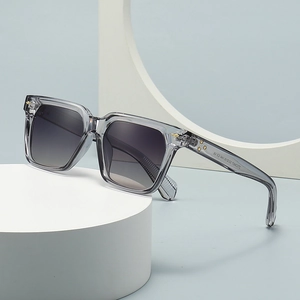 Retro Square Sunglasses Large Frame PC UV400 Protection Fashion Eyewear With Metal Rivet Detail Trendy Unisex Sunglasses
