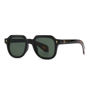 Lunettes de soleil rétro carrées en acétate noir avec verres verts et rivets dorés