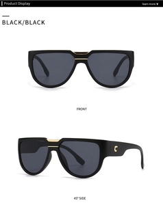 Détails de lunettes papillon avec logo C doré montrant les angles de face et de côté à 45 deg