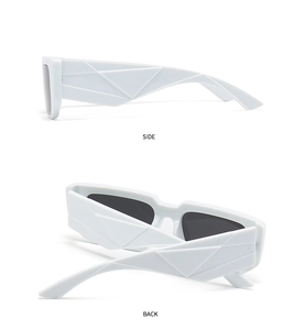Vue détaillée latérale et arrière de lunettes œil de chat blanches à branches texturées