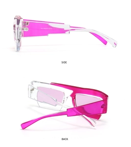 Vue détaillée des lunettes de soleil géométriques roses et claires, angles latéral et arrière