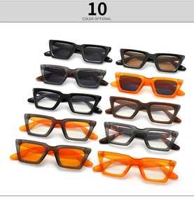 Colección de diez variantes de color para gafas de sol rectangulares estrechas retro