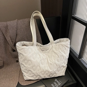 Women's Large Capacity Quilted Tote Bag Lightweight S-Shaped Pattern Shoulder Bag Puffer Style Casual Commuting Handbag