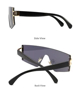 Seiten- und Rückansicht der Oversize-Shield-Sonnenbrille mit goldenen Metalldetails