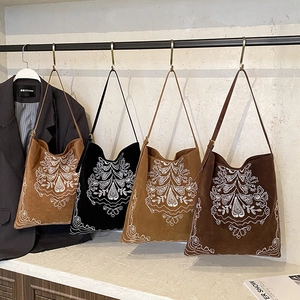 Bohemian embroidered faux suede hobo bags in four retro colors for women daily use
