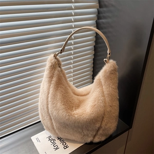 Women Faux Fur Plush Hobo Bag Large Capacity Soft Winter Fashion Shoulder Tote With PU Leather Handle Zip Closure