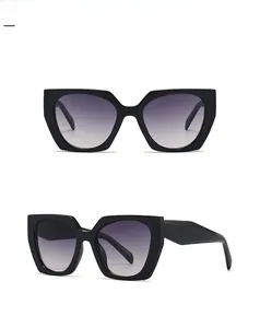 Detailed front and side views of black square frame sunglasses with gradient grey lenses