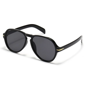 Retro Pilot Sunglasses UV400 Protection Plastic Large Frame Flat Top Gold Metal Decor Trendy Eyewear For Men Women