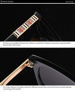 Vue détaillée de lunettes de soleil noires à dessus plat avec branches dorées émaillées