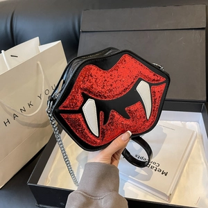 Sac Bandoulière Lèvres Vampire À Paillettes Rouges Avec Crocs Drôle Halloween Fête Sac À Épaule Chaîne Pour Femmes Cuir PU