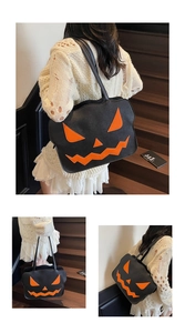 Halloween-Kürbis-Umhängetasche in drei Winkeln mit orangefarbenem Jack-O'-Lantern-Gesicht