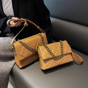 Sac Baguette Matelassé À Losanges Pour Femmes Cuir PU Style Français Élégant Sac À Épaule Avec Grosse Chaîne Dorée
