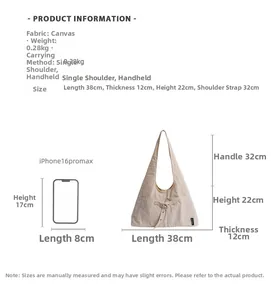 Comparaison de taille du fourre-tout en toile beige avec iPhone 16 Pro Max et mesures