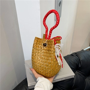 Handmade Straw Woven Bucket Bag For Women Contrast Rope Handle Artificial Pearl Lace Heart Charm Summer Vacation Pastoral Style
