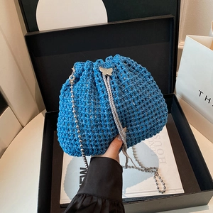Sac Seau Tricot Crochet Femmes Mode Papillon Charme Chaîne Billes Métal Sac Bandoulière Niche Tissé À La Main Cordon