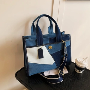 Sac Fourre-tout en Toile Patchwork Couleur Contrastée pour Femmes Grande Capacité Denim Bandoulière Sac à Main Avec Fermoir Tournant en Métal Et Large Sangle Décontracté