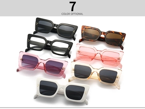 Flache Ansicht der Vintage Cat-Eye Sonnenbrillen in sieben Farben mit Nietendetails