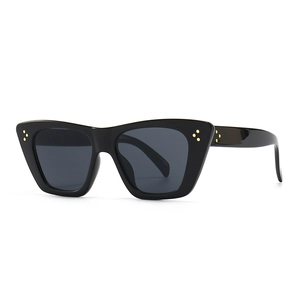 Retro Cat Eye Sunglasses Square Flat Top Rivet Decor UV400 Protection Fashion Streetwear Unisex Eyewear