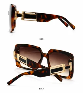 Detailansicht der quadratischen Sonnenbrille in Schildpatt-Optik mit goldenen Akzenten