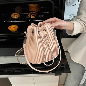 Women Pleated Bucket Bag PU Leather Drawstring Closure Metal Chain Strap Crossbody Handbag Minimalist Versatile Aesthetic