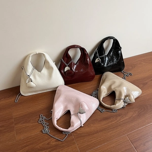 Chic wrinkled patent leather handbags with heart charms and silver chains in five colors