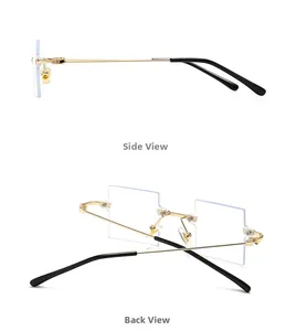 Detaillierte Seiten- und Rückansicht der randlosen Rechteckbrille mit goldenen Bügeln