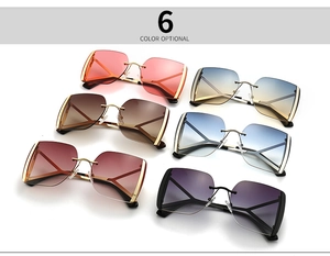 Présentation de lunettes de soleil carrées oversize en six couleurs avec monture métal
