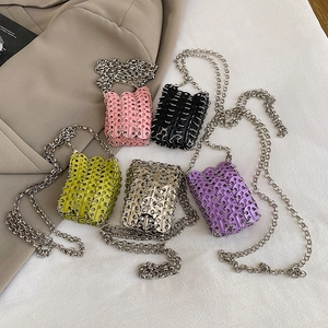 Mini sequin chain crossbody bags in five colors with unique hollow circle splicing design