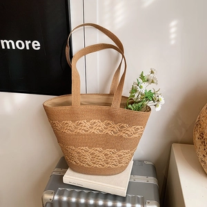 Summer Straw Woven Tote Bag Large Capacity Beach Shoulder Handbag With Zipper Closure For Women Elegant Vacation