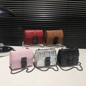 Quilted mini chain bags in red, brown, pink, silver and black with chic metal locks