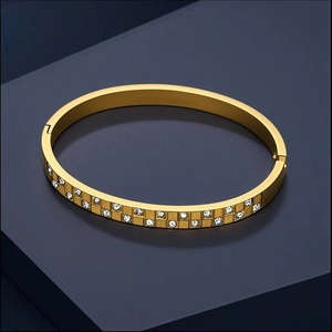 Fashion Stainless Steel Checkboard Bangle With Cubic Zirconia Accents Geometric Oval Bracelet For Women Commuter