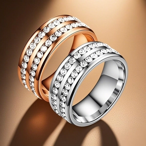 Bague Minimaliste en Acier Inoxydable Incrustée de Strass pour Femmes Hommes Style Ins Français Chiffres Romains Bijoux Cadeau