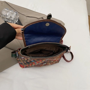 Sac bandoulière tissé multicolore fait main avec sangle réglable et poche intérieure