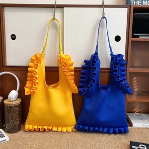 Women Ruffle Shoulder Bag Polyester Large Capacity Pleated Underarm Tote For Daily Casual Commute Fashion