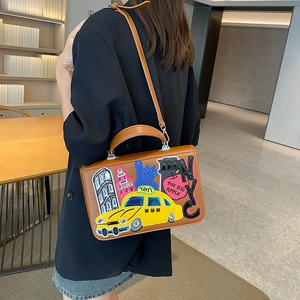Retro brown leather handbag with New York embroidery, NYC taxi and apple patches