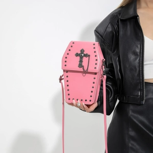 Sac Bandoulière Forme Cercueil Gothique Punk PU Cuir Rivet Chaîne Croix Crâne Pochette Téléphone Vintage Sac Épaule Femmes