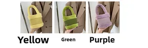 Détail des sacs seaux en peluche jaune, vert et violet avec des textures douces
