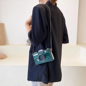 Creative dark green camera-shaped crossbody box bag with vintage silver chain strap