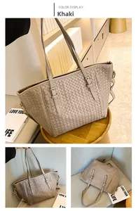 Detailansicht der großen khakifarbenen Flecht-Tote-Bag mit hochwertiger Lederstruktur