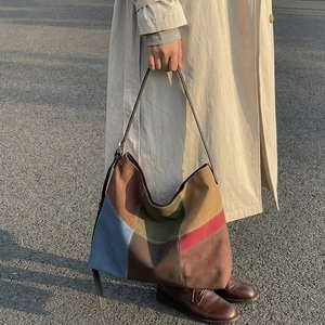 Retro patchwork canvas tote bag with large capacity for women on vintage street style