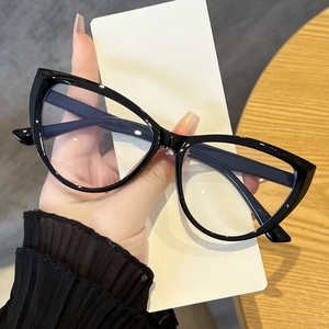 Fashionable black triangle cat eye glasses frames with anti-blue light clear lenses