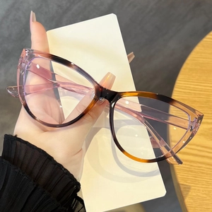Fashionable Cat Eye Anti Blue Light Glasses Triangular Plastic Frame Plain Lens Eyewear For Women